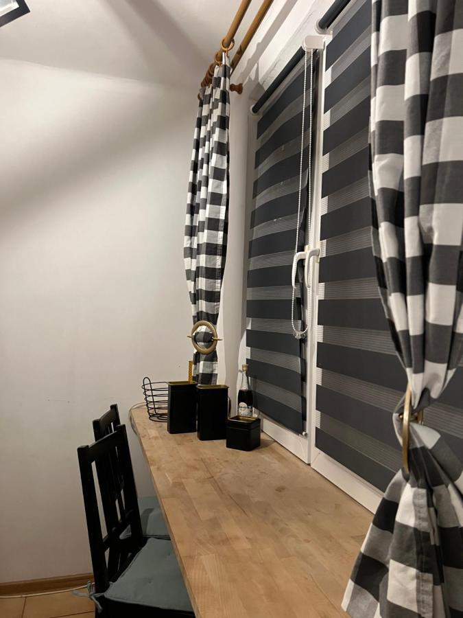 Nowowierzbowa 16 Apartmán